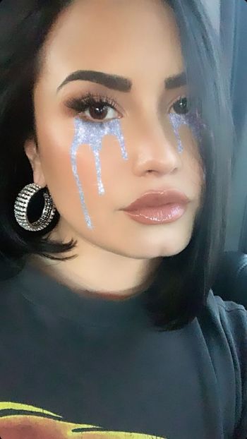  - DEMI LOVATO PHOTOSHOOTS 1