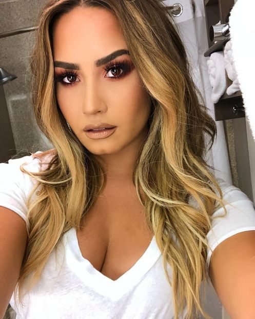  - DEMI LOVATO PHOTOSHOOTS 2