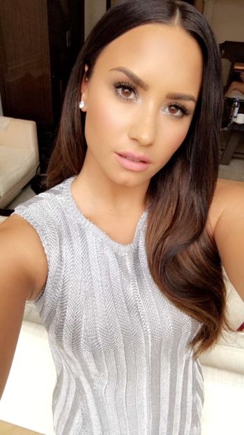  - DEMI LOVATO PHOTOSHOOTS 2