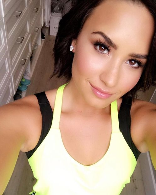  - DEMI LOVATO PHOTOSHOOTS 2