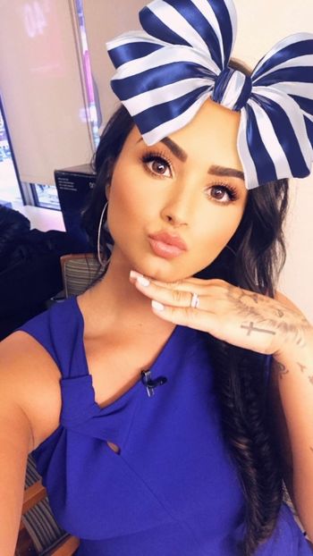  - DEMI LOVATO PHOTOSHOOTS 2