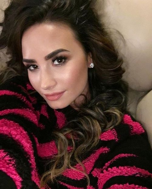x1221 - DEMI LOVATO PHOTOSHOOTS 2
