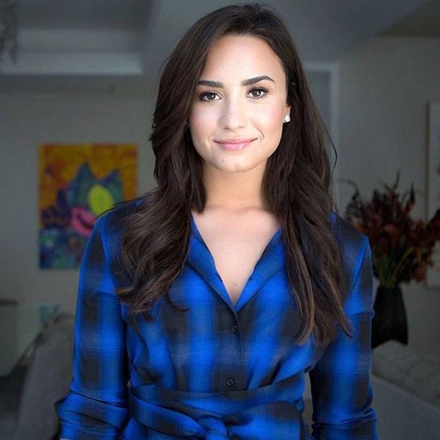 x1259 - DEMI LOVATO PHOTOSHOOTS 2