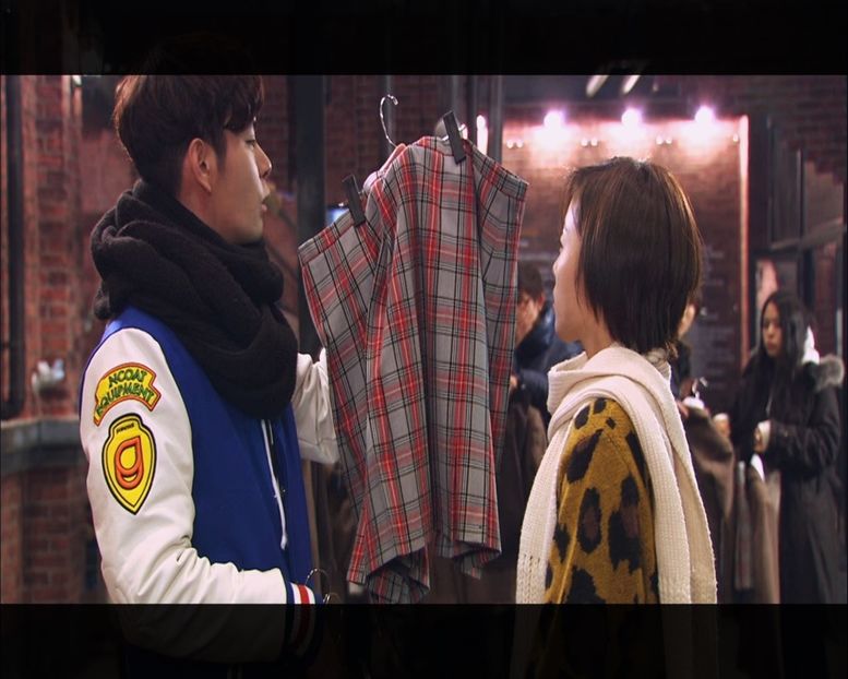 ― Cine poate fi așa de grasă? - Episode 01