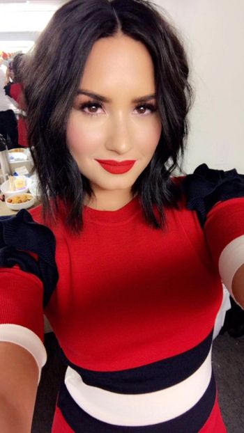  - DEMI LOVATO PHOTOSHOOTS 2