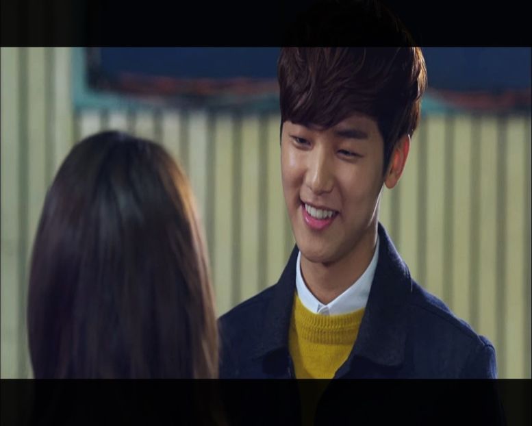 ▌Se uită la ea și zâmbește. ▌　― Ești drăguță. - Episode 02