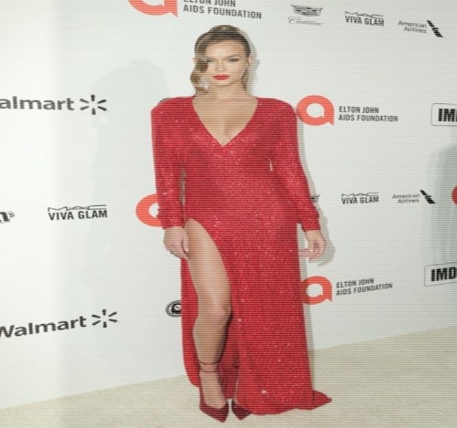 — Ei, astfel că, printr-un gest suficient de subtil, cât şi lejer, preia o altă negresă, ducând-o - 16 She tryna sugarcoat the taste