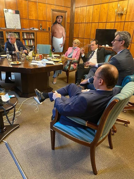  - Poze haioase pamflet