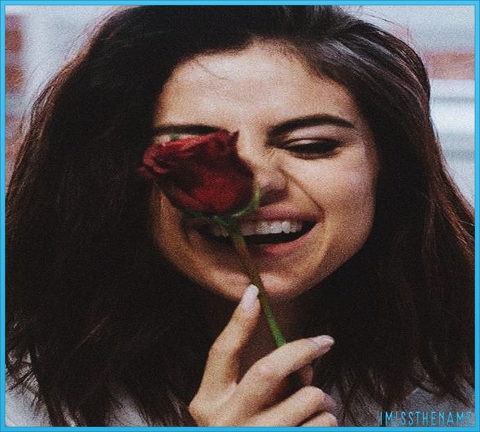 【 speechless 】► ꜱᴇʟᴇɴᴀ ɢᴏᴍᴇᴢ - 01 - The sky speaks to you