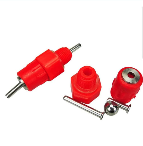  - A4 Adapatori Niplu Apa Pasari de vanzare