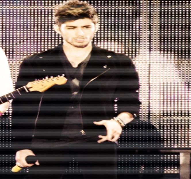 — „Ţi se pare cumva că am zis ceva greşit? Din punctul meu de vedere chiar nu mi se pare - 17 My eyes red but my brim low