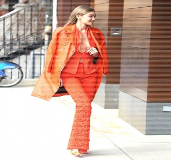 —  Şi Josephine, însă confesiunea pe care el o realizează, reuşeşte să o sensibilizeze - 17 My eyes red but my brim low