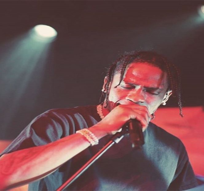 — Acesteia. Nu ciocănise şi nicidecum nu-şi făcuse prezenţa cunoscută prin vreun sunet - 17 My eyes red but my brim low