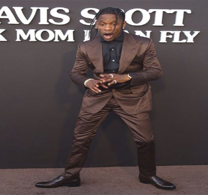 — Iei în serios?” În mod subtil îşi schimbă trăsăturile faciale înainte de a-şi regla poziţia - 17 My eyes red but my brim low