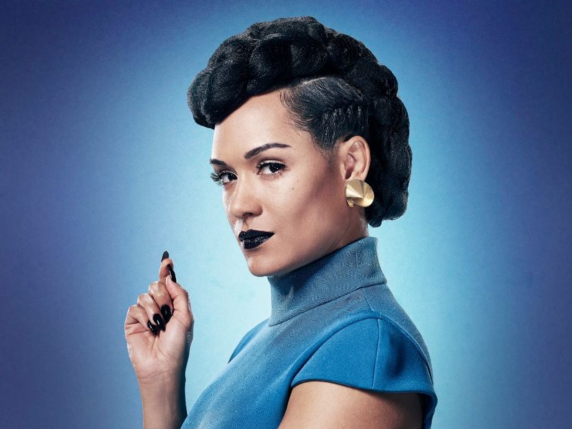 grace-byers-as-reeva-payge-in-the-gifted-season-2-4k-09 - zWallpapersZ