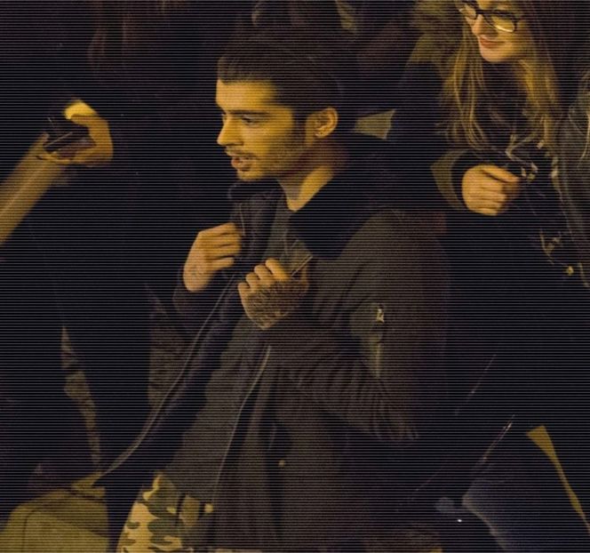 — Ulterior, înaintează spre direcţia ei, destul de reţinut s-ar putea spune, căci din când în - 17 My eyes red but my brim low