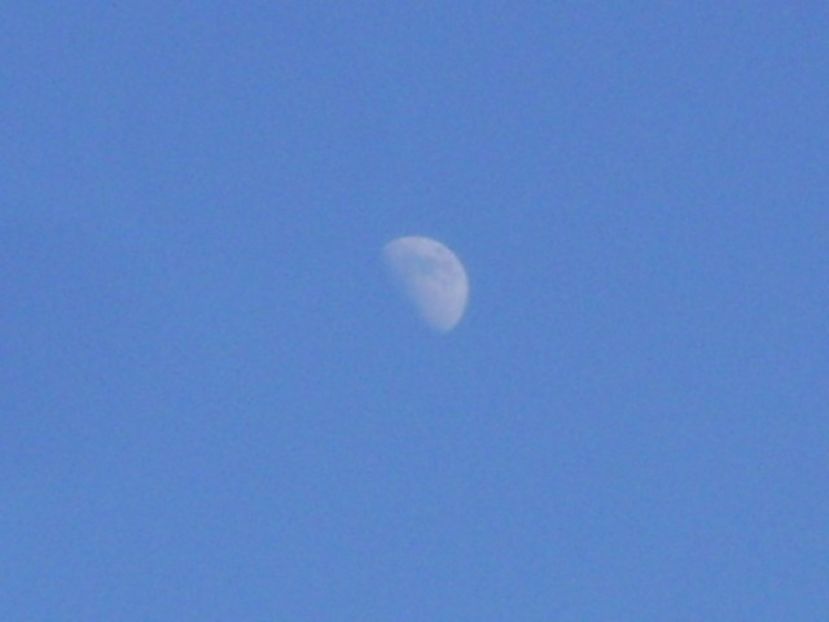 Primul patrar al Lunii in Balanta - Luna - Soarele si norii - 2