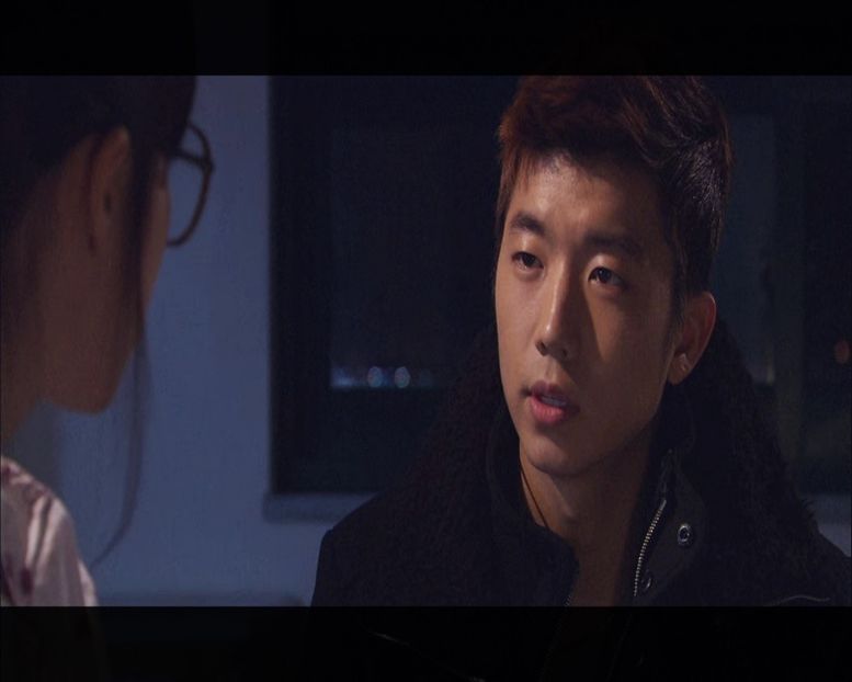 ▌Vine în dreptul lor și tușește. ▌ - Episode 05