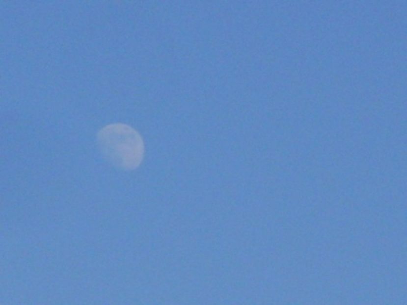 Luna in crestere in Scorpion - Luna - Soarele si norii - 2