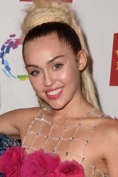  - MILEY CYRUS LA LOS ANGELES LGBT CENTER 46TH ANNIVERSARY GALA VANGUARD AWARDS