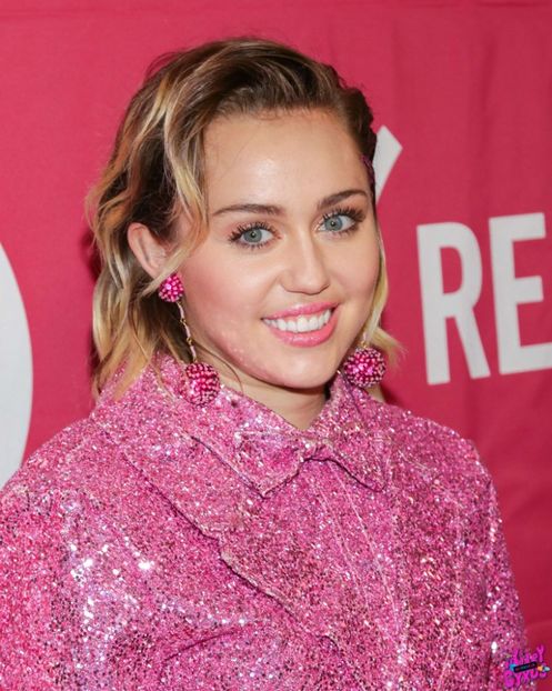  - MILEY CYRUS LA IT ALWAYS SEEMS IMPOSSIBLE UNTIL IT IS DONE AT CARNEGIE HALL