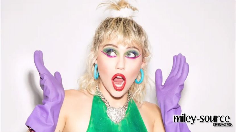  - MILEY CYRUS PHOTOSHOOTS 2