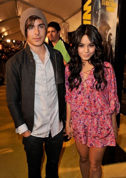  - VANESSA HUDGENS SI ZAC EFRON