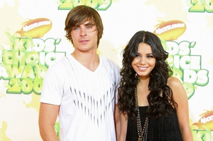 KC_28129 - VANESSA HUDGENS SI ZAC EFRON