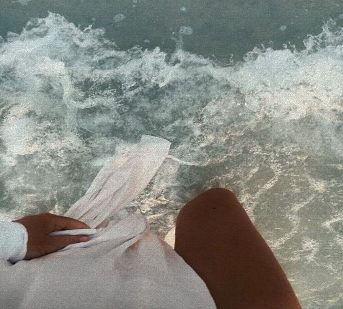 ┃　@Attitude ▤ on www.sunphoto.ro. - She stole my heart and fcked it up