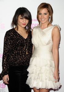  - VANESSA HUDGENS SI ASHLEY TISDALE