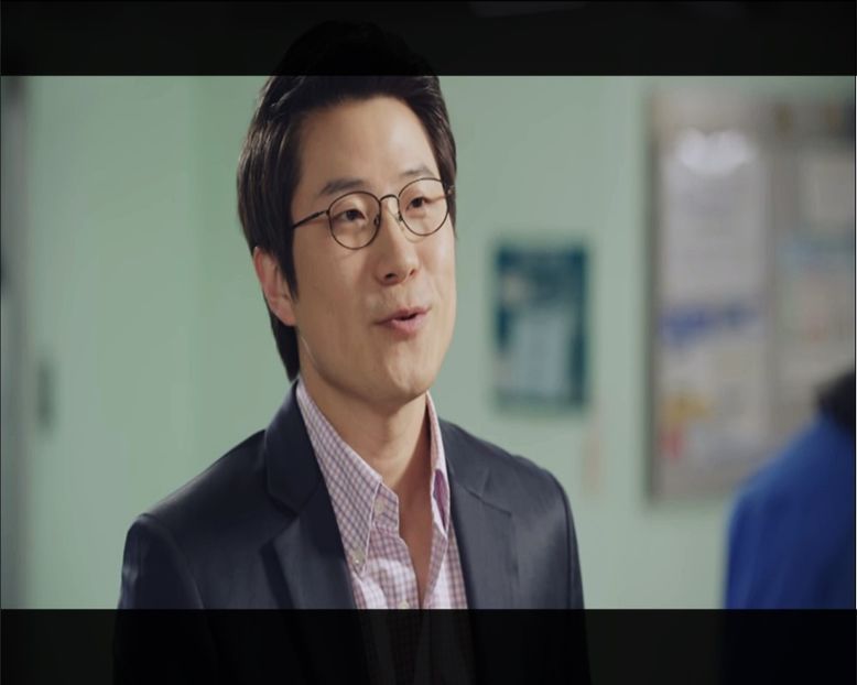 ― O poți păstra și aștept un telefon de la tine indiferent de răspuns. - Episode 06