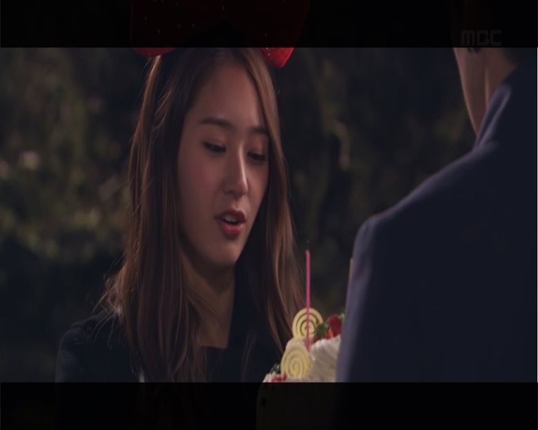 ▌Ajunge în fața lui. ▌　― Felicitări pentru bursăăă. Tot internetul știe. o.o - Episode 06