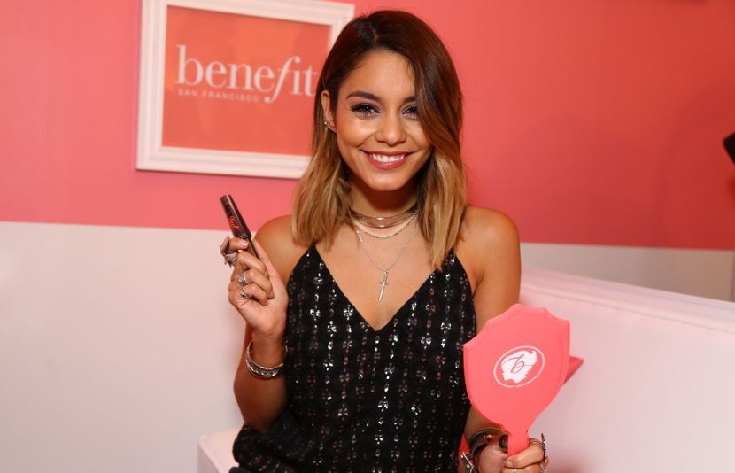 image20 - VANESSA HUDGENS LA UNIVERSAL STUDIOS HOLLYWOOD HALLOWEEN HORROR NIGHTS