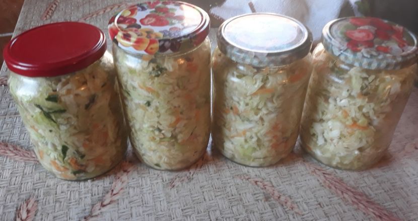 Salata de varza cu morcov, marar si telina pt iarna - Retete 1