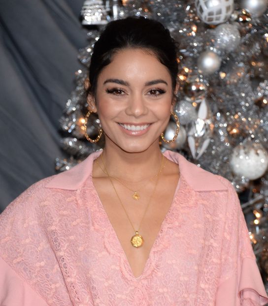 image16 - VANESSA HUDGENS LA SECOND ACT PHOTO CALL AT FOUR SEASONS HOTEL IN BEVERLY HILLS