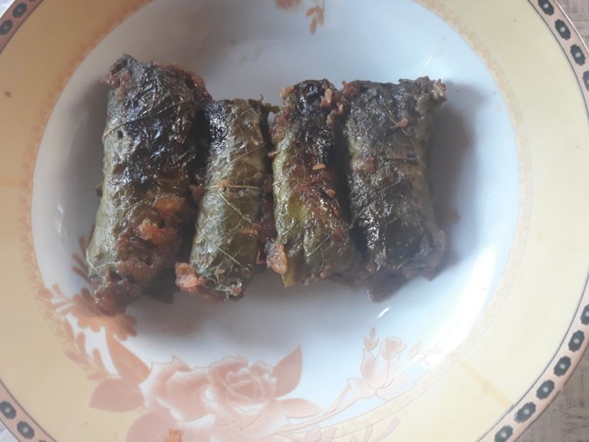 Sarmalute in frunze de vita de vie - Retete 1