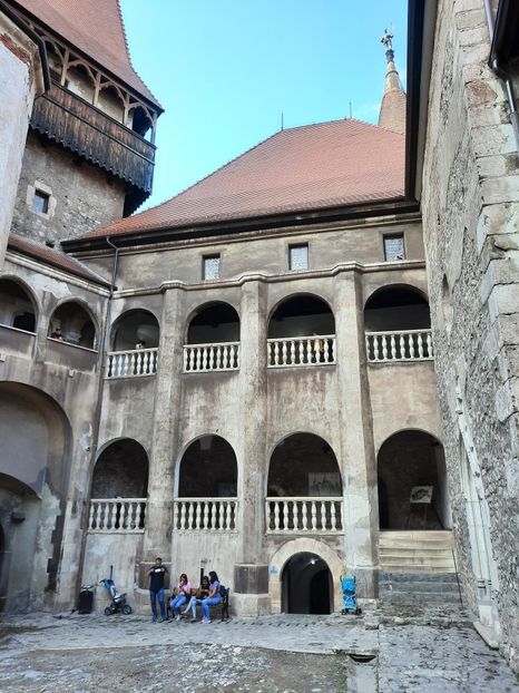  - Castelul Corvinilor