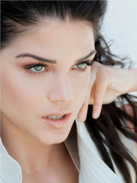 Marie Avgeropoulos (2) - Marie Avgeropoulos