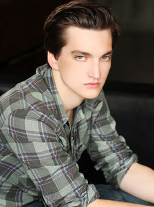 Richard Harmon (2) - Richard Harmon