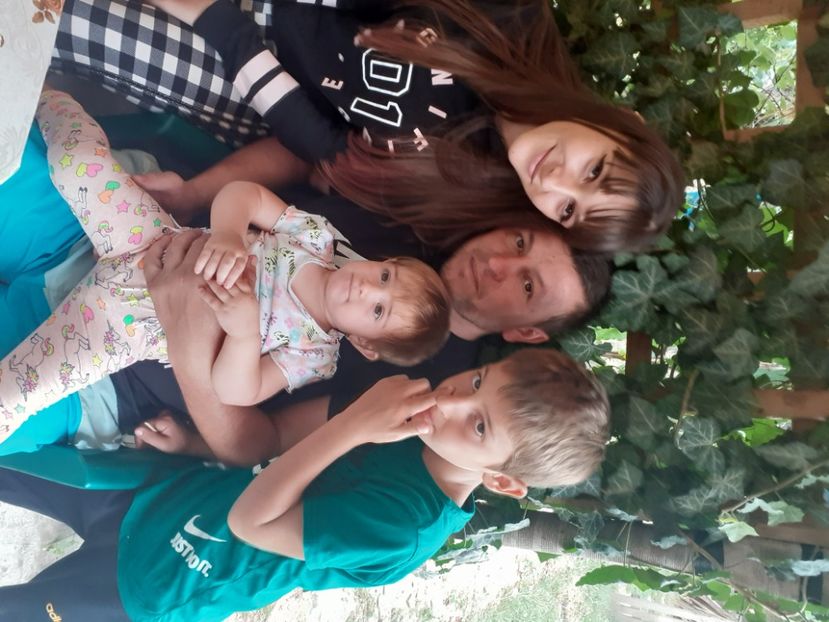  - Familia mea