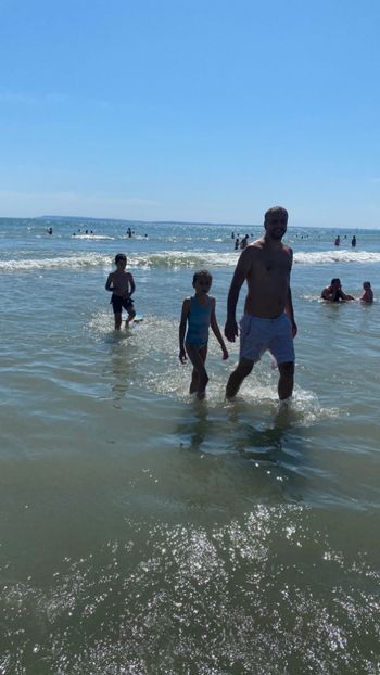 44899C18-2982-4E10-A363-3E5F6C027451 - La mare cu Ady