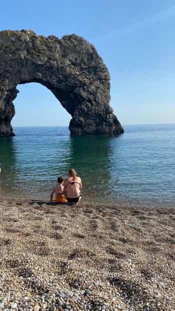 8ED85964-C039-4502-8B78-6761C57A1C03 - Poze