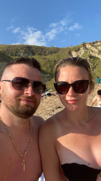 0433E7E6-6EFF-49DF-942C-6B058004F22B - Poze