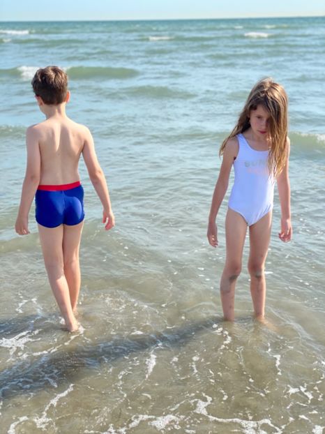 775976E9-0AAA-4F7A-AB02-67A48178BB09 - Poze