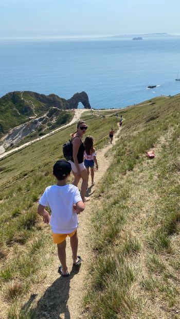 C24B99E3-08C5-4627-BC6D-AA888E464DD5 - Poze