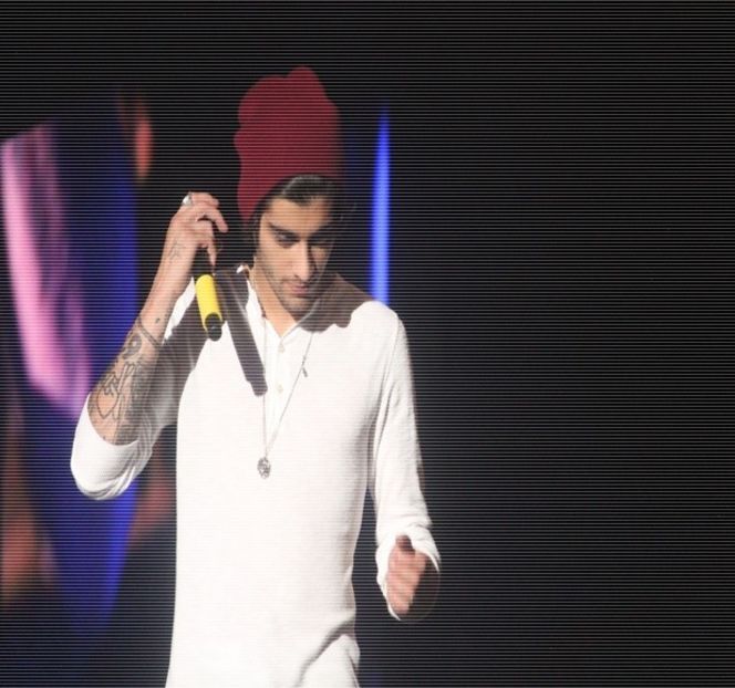 — Creștea în consecință starea de satisfacție și excitare a amândurora. - 19 Pull them panties to the side!