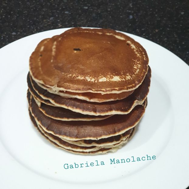  - Pancakes cu banane și fără zahăr