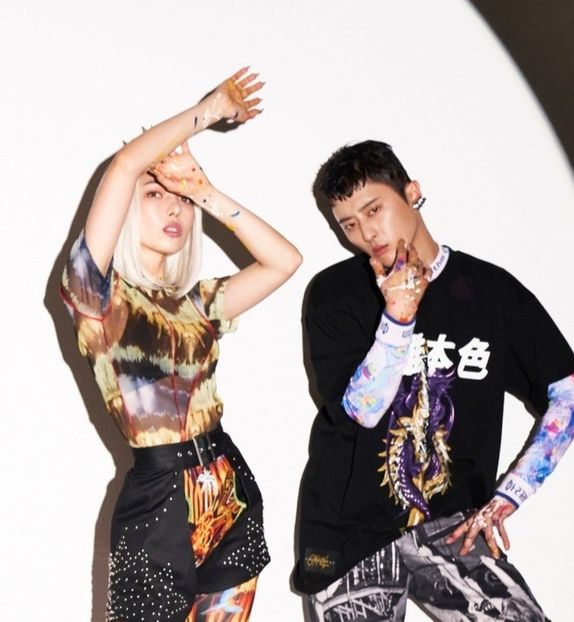  - k - KARD _ being extra