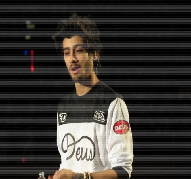 — Într-un final, liniştea răsare din partea amândurora chiar atunci când ambii sfârşesc pe - 19 Pull them panties to the side!