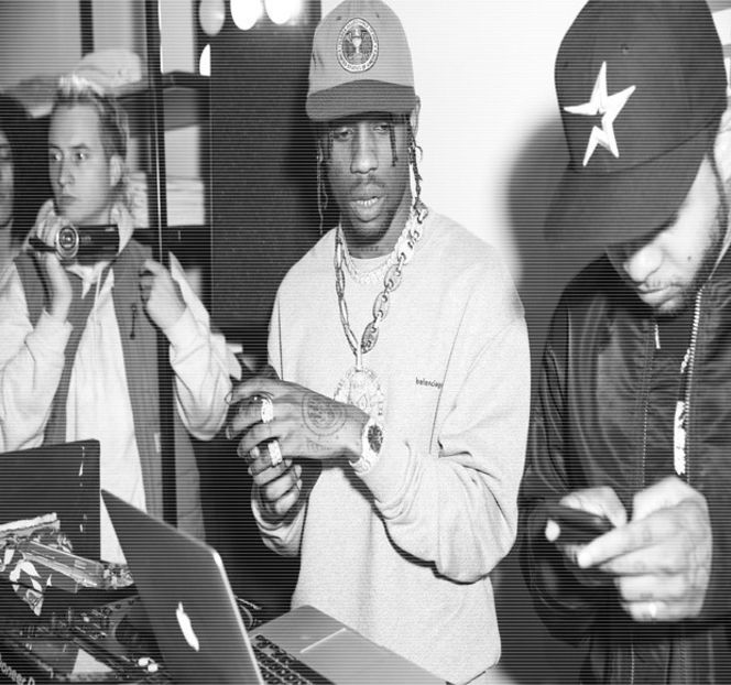 — Reuşesc a-şi face prezenţa în acelaşi loc în care, spre surprinderea lui, şi Josephine - 19 Pull them panties to the side!